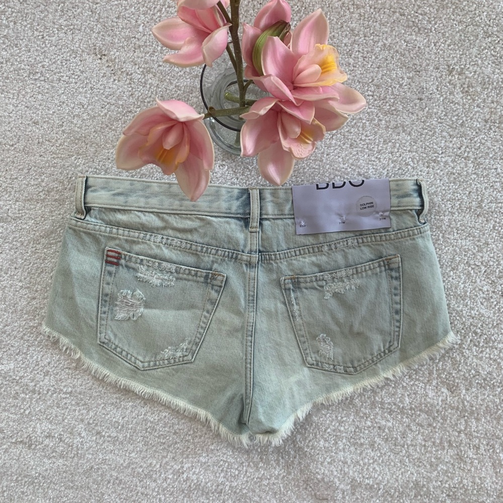 NEW UO / BDG / DOLPHIN DENIM SHORTS SZ 27 - Picture 3 of 3